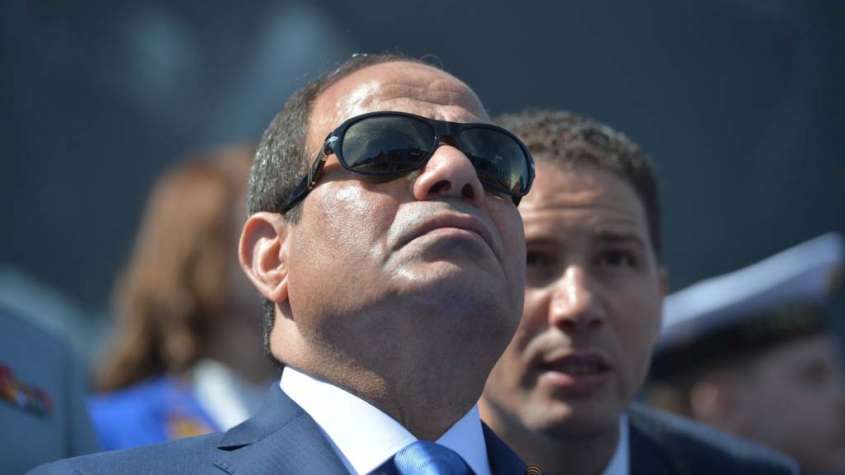 السيسي قائد الانقلاب العسكري-في-مصر